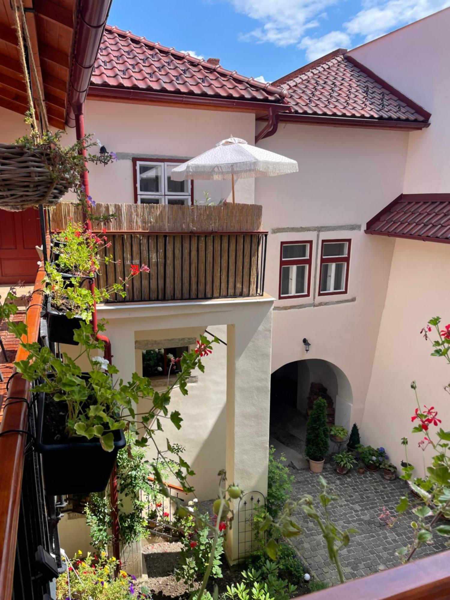 Historical Zaffir House - Market Square Levoca Exterior photo